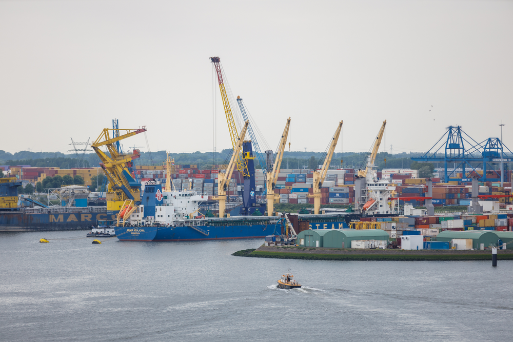From Design to Delivery Guidance in the Construction of Complex Work Vessels From Design to Delivery Guidance in the Construction of Complex Work Vessels